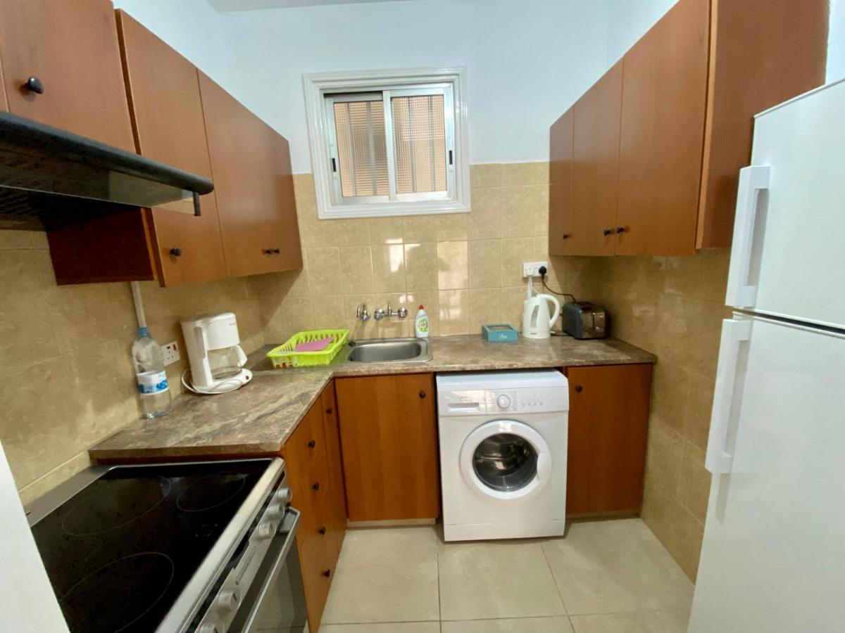 Kontheo Elli Ground Apt 2 Near The Beach Apartment Larnaca Exterior photo